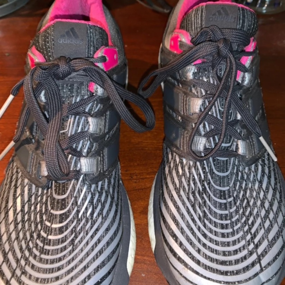 Adidas EnergyBoost - Picture 3 of 5